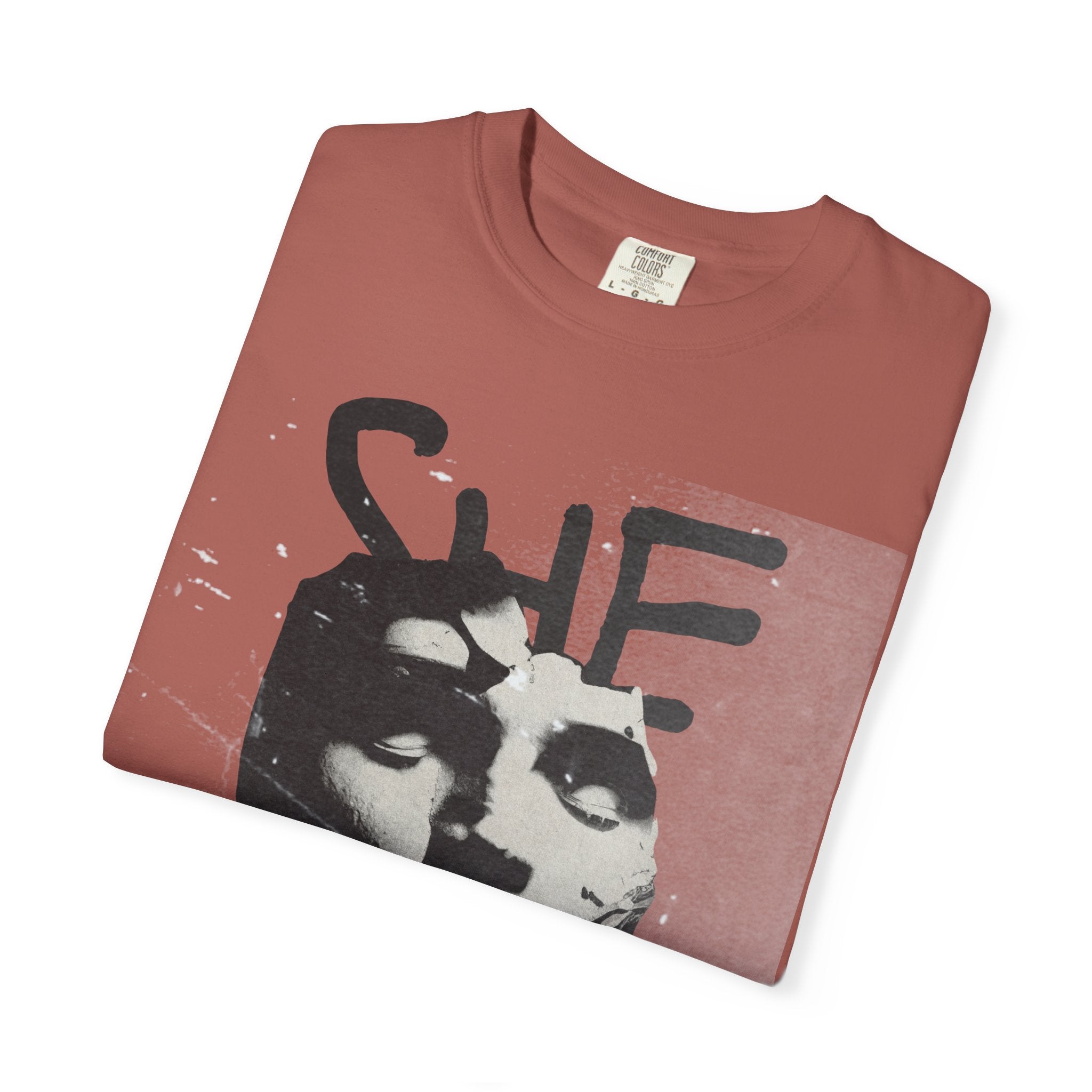 She Art Tee